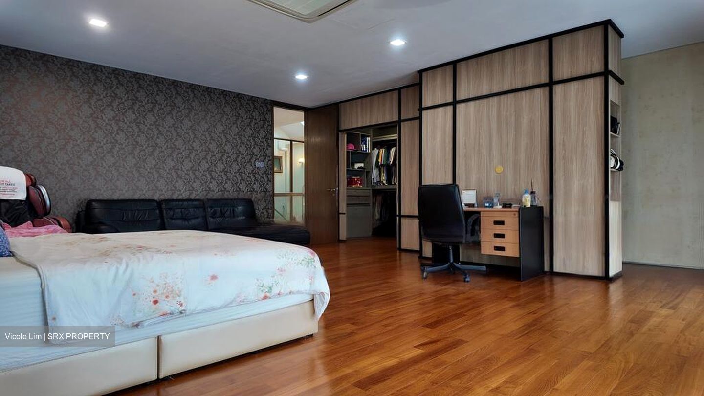 Charlton Park (D19), Semi-Detached #466241251